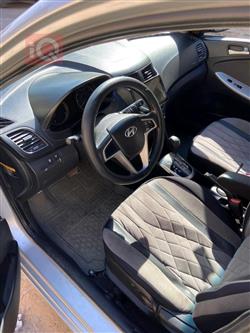 هیۆندای ئەکسنت هاچباک